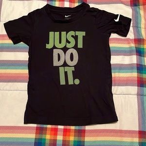 Nike tee